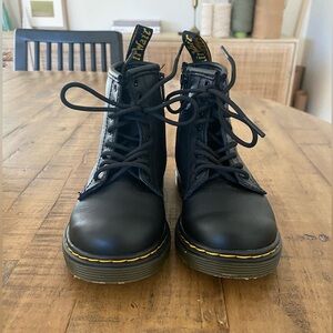 Toddler Dr. Martens, black boots, size toddler 9